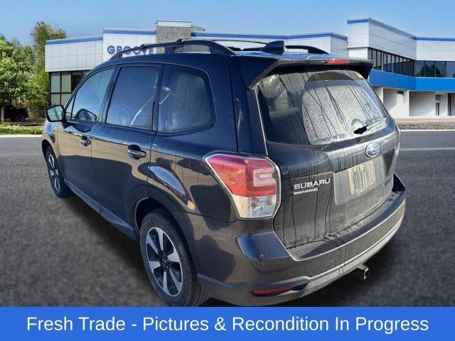 Used 2017 Subaru Forester 2.5i Premium w/ All-Weather Package AWD/4WD image 3