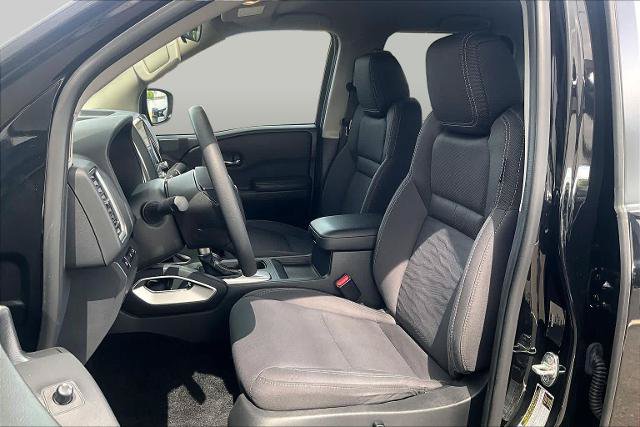 Certified 2022 Nissan Frontier SV w/ Technology Package RWD image 8