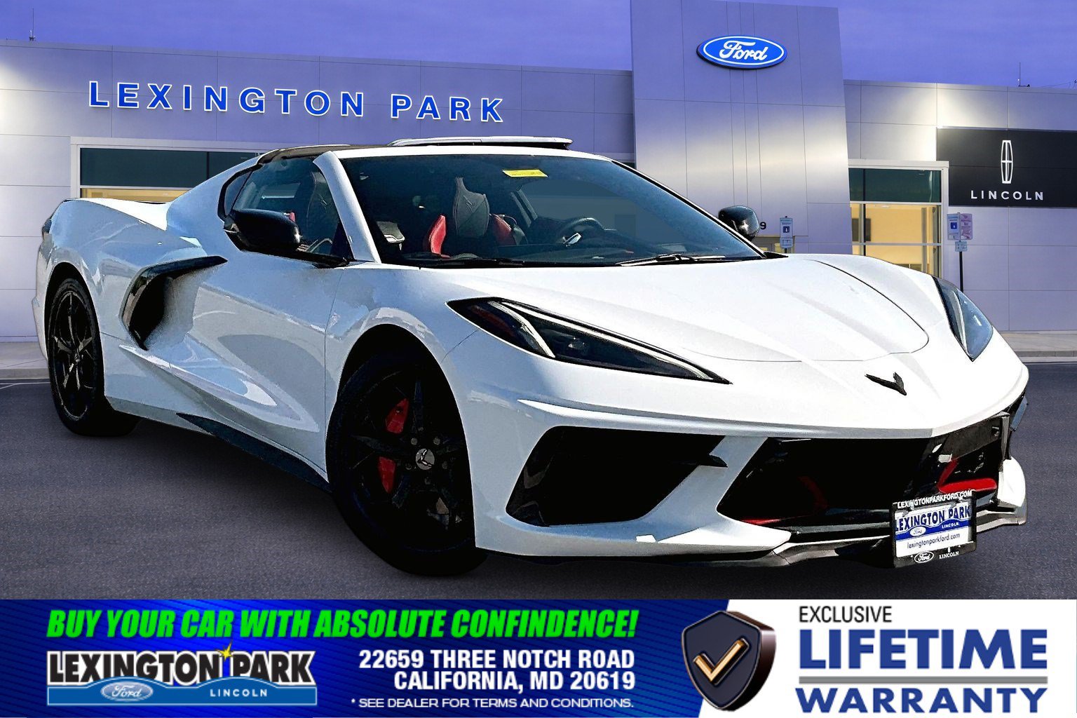 Used 2022 Chevrolet Corvette Stingray Preferred Cpe w/ Engine Appearance Package RWD image 1