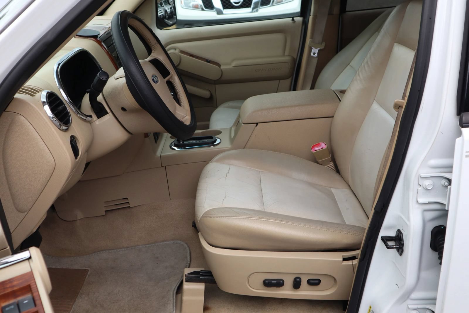 Used 2006 Ford Explorer Eddie Bauer RWD image 10
