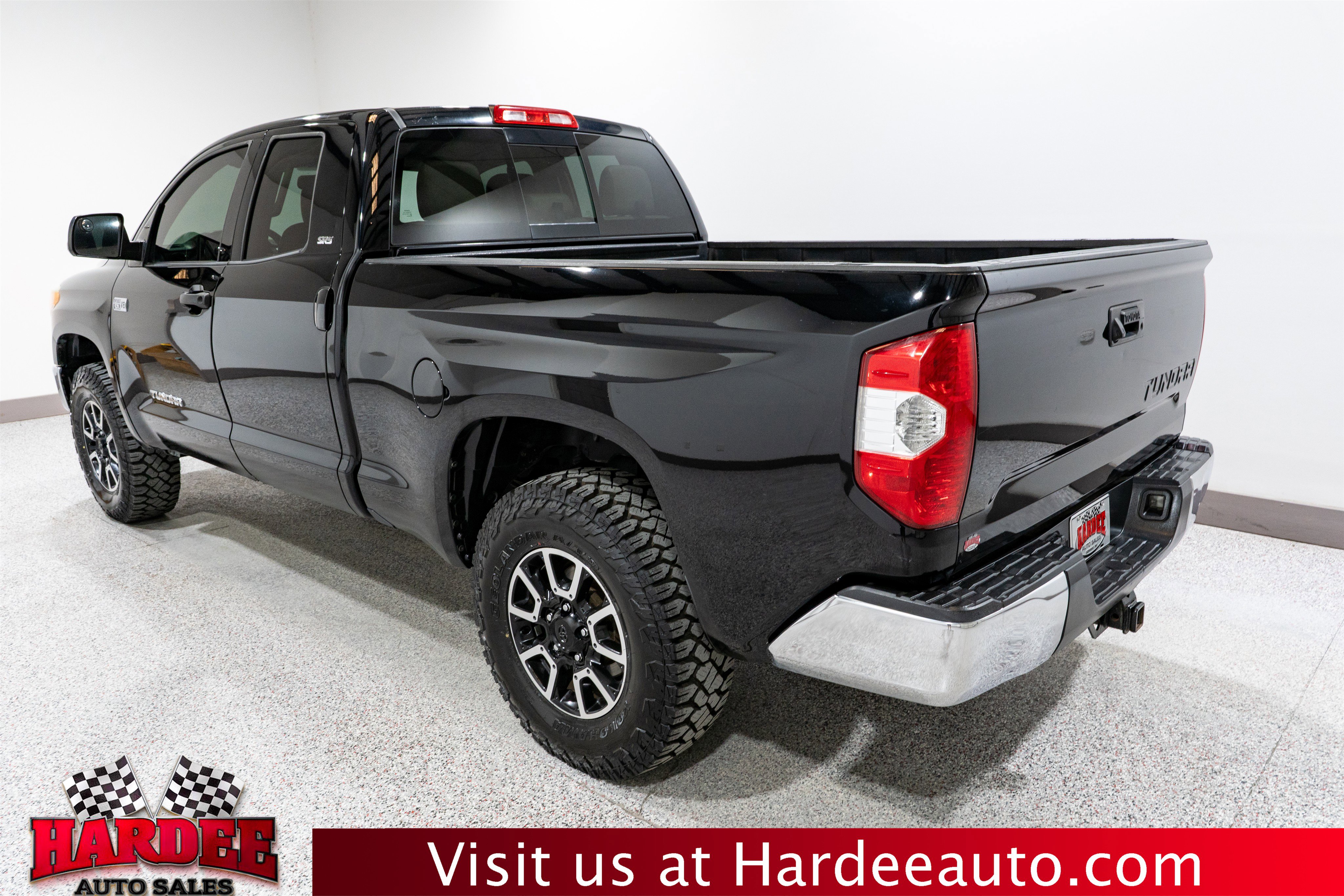 Used 2015 Toyota Tundra SR5 w/ TRD Off Road Package AWD/4WD image 3