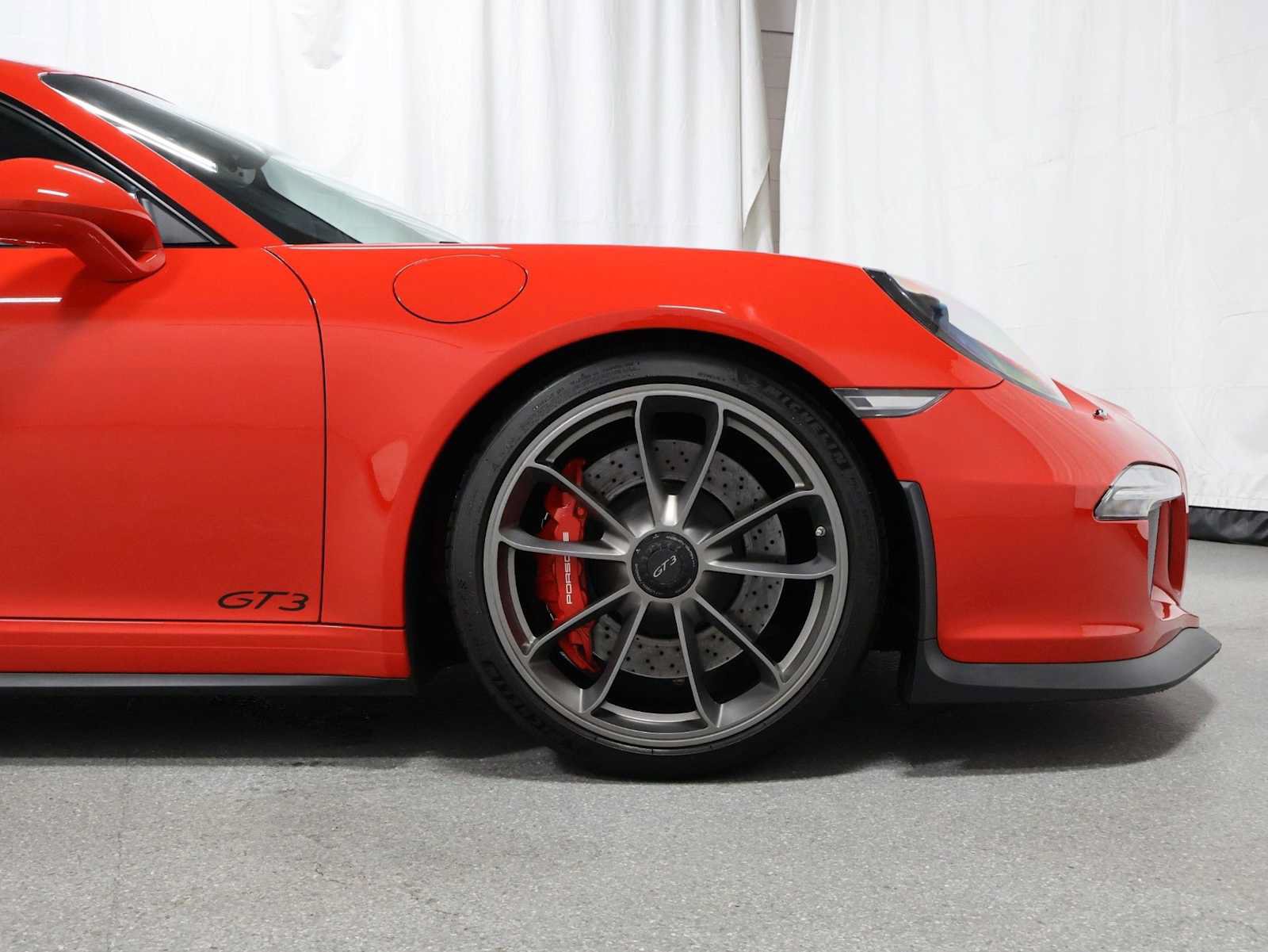Used 2015 Porsche 911 GT3 RWD image 11