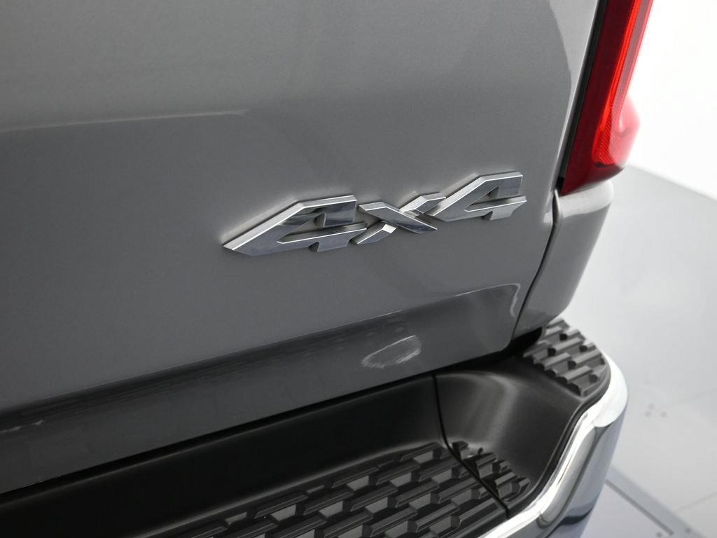 Used 2025 RAM 1500 Big Horn AWD/4WD image 40