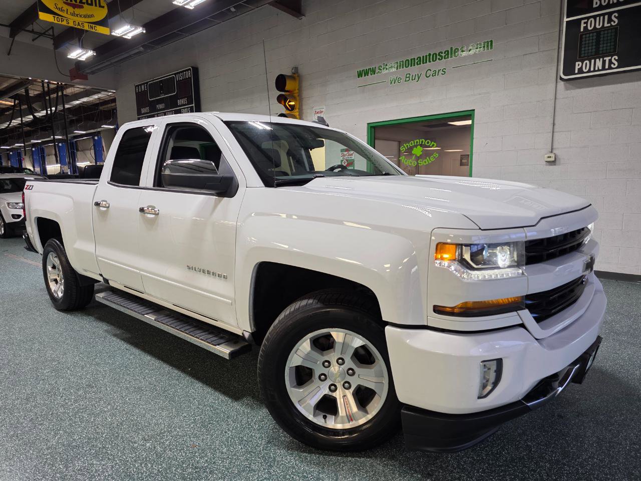 Used 2018 Chevrolet Silverado 1500 LT w/ All Star Edition image 14
