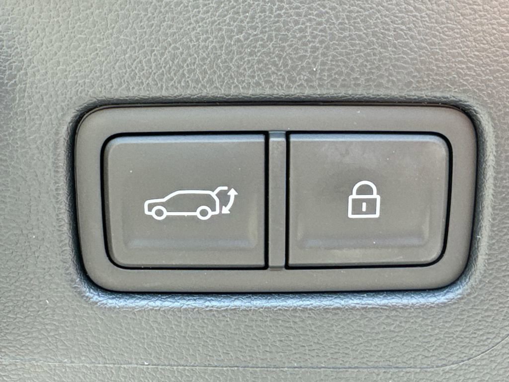 Certified 2026 Hyundai Santa Fe SEL FWD image 19