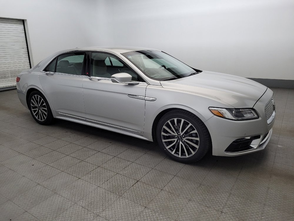 Used 2019 Lincoln Continental Select w/ Continental Climate Package image 11