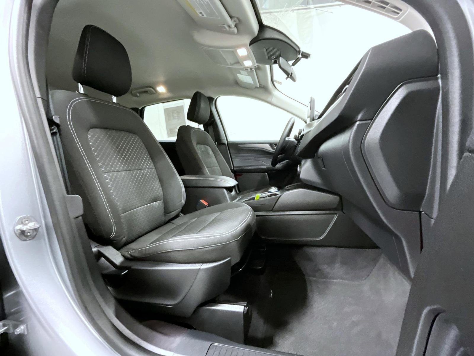 Used 2023 Ford Escape Active image 16