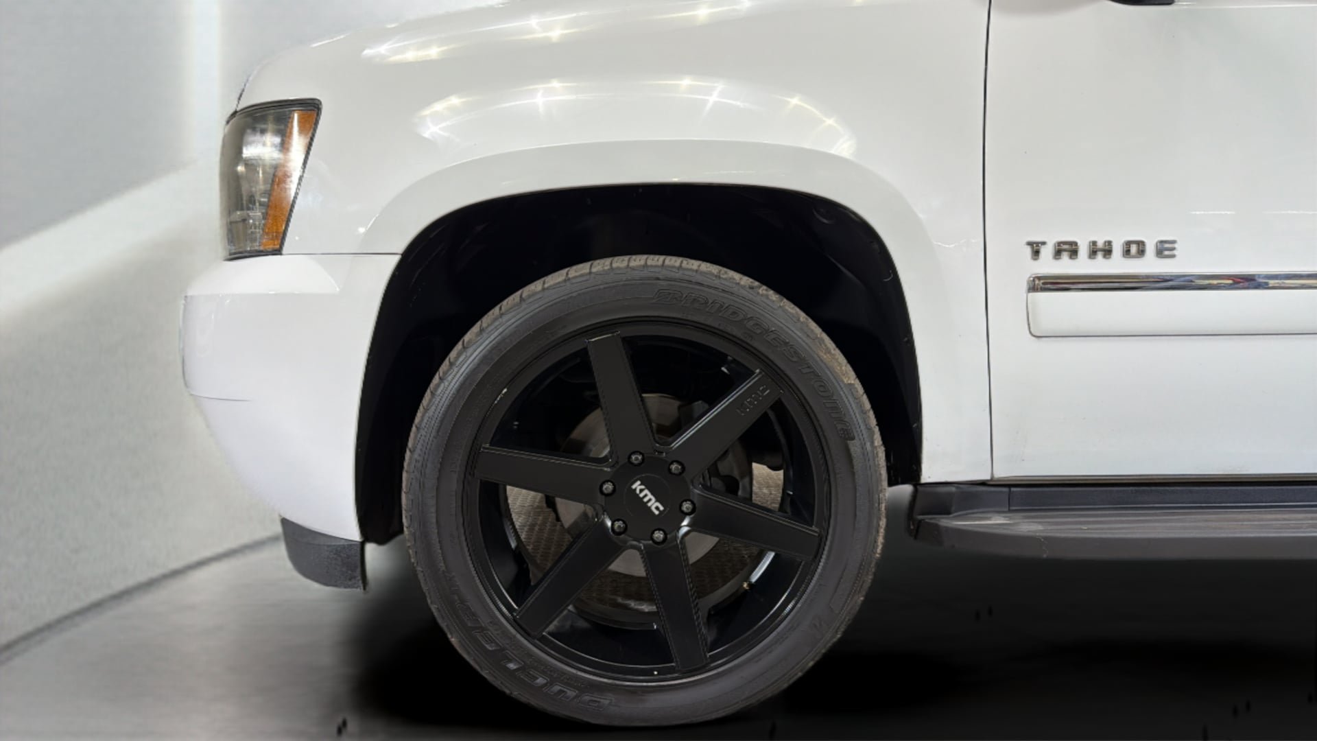 Used 2010 Chevrolet Tahoe LTZ AWD/4WD image 36