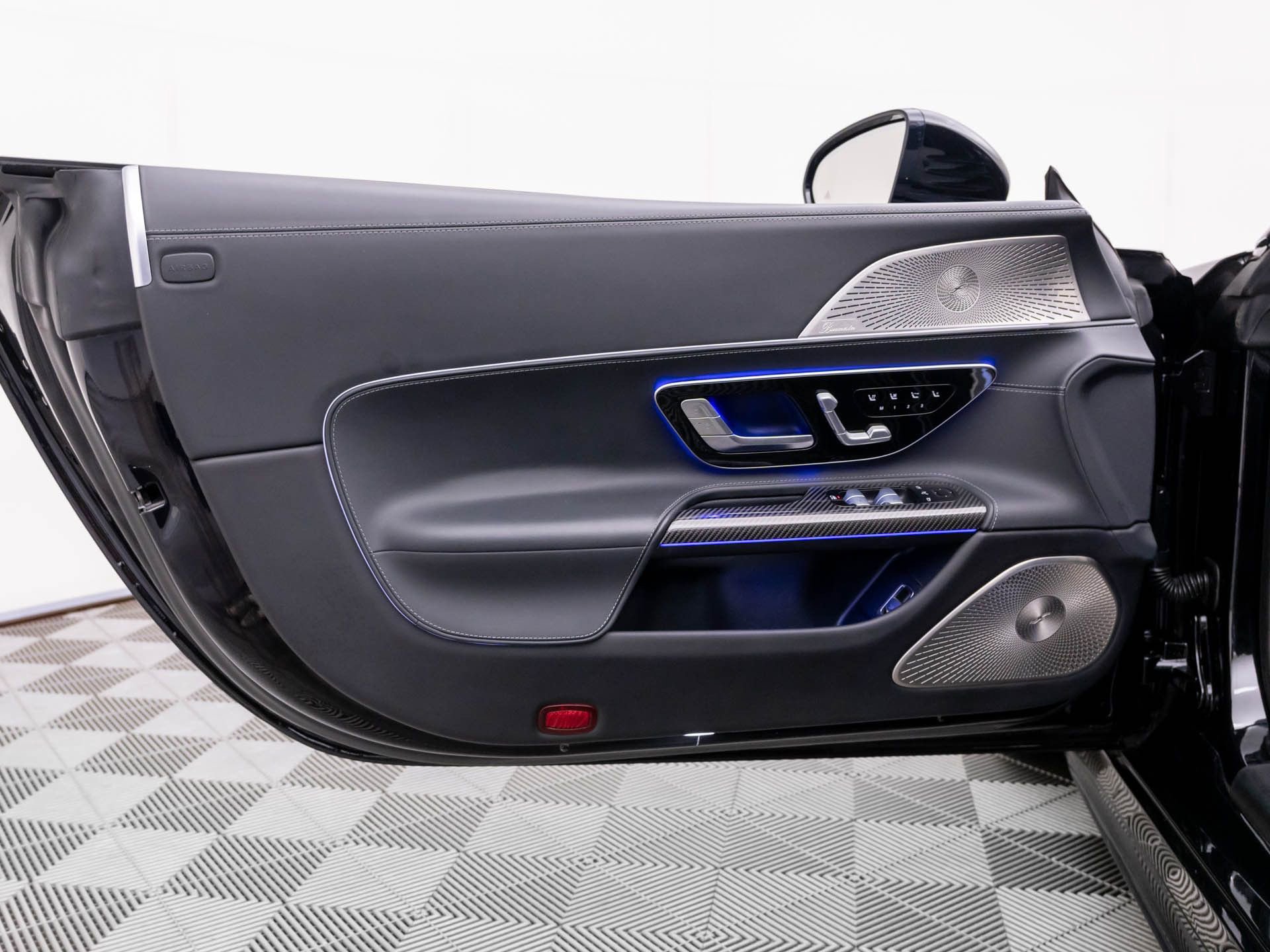 Used 2022 Mercedes-Benz SL 55 AMG 4MATIC image 9