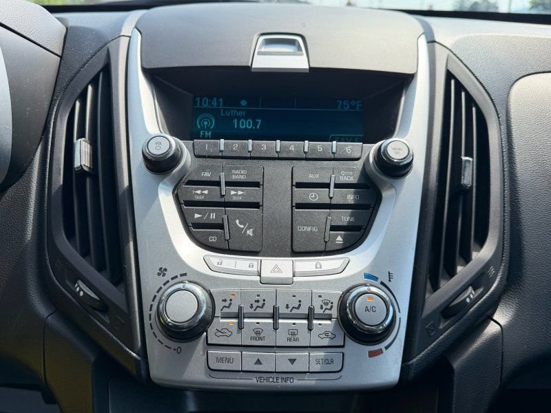 Used 2015 Chevrolet Equinox LS FWD image 12