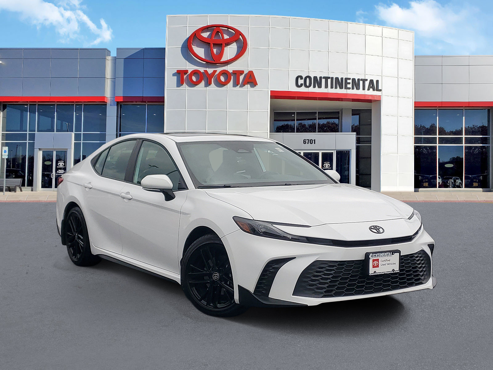 Certified 2026 Toyota Camry SE w/ Convenience Package FWD image 2