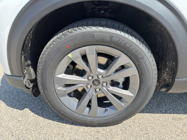 New 2026 Ford Explorer Active AWD/4WD image 12