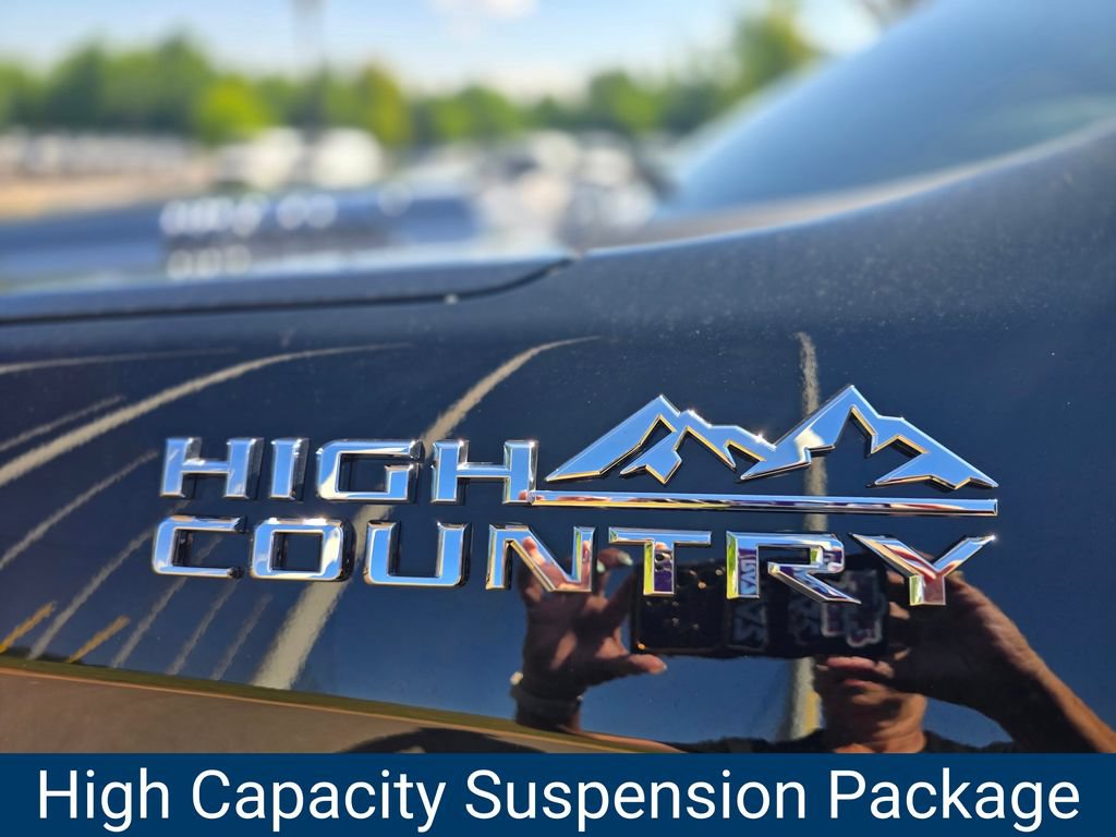 Certified 2025 Chevrolet Silverado 1500 High Country w/ High Country Premium Package AWD/4WD image 6