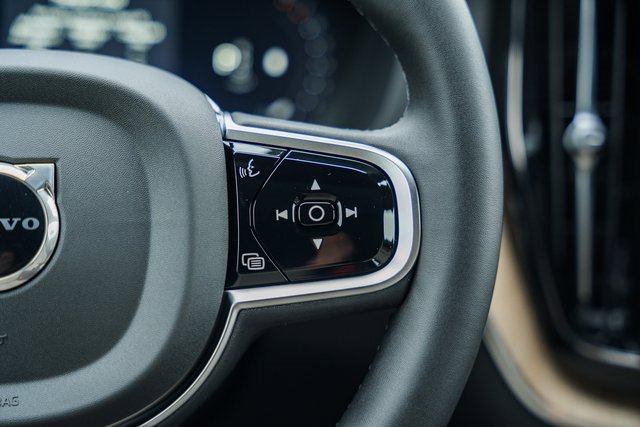 New 2026 Volvo XC60 B5 Plus w/ Protection Package Premier image 25