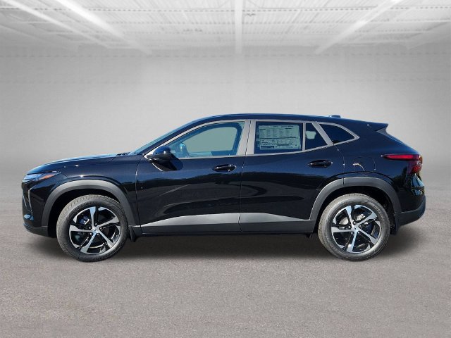 New 2026 Chevrolet Trax RS w/ Sunroof Package FWD image 4