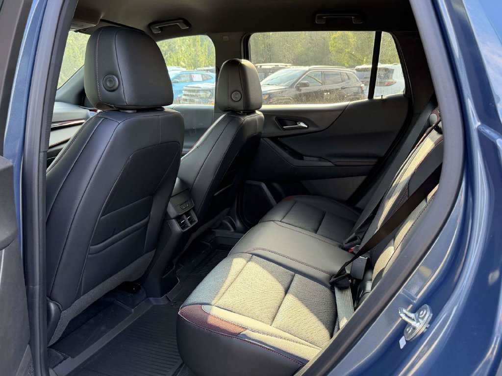 New 2027 Chevrolet Equinox RS w/ Safety and Technology Package FWD image 15