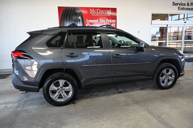 Used 2022 Toyota RAV4 XLE image 5