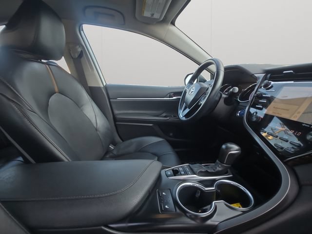 Certified 2020 Toyota Camry XLE w/ Sunroof Package FWD image 15