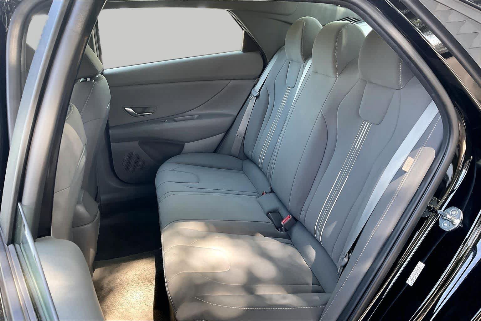 Certified 2024 Hyundai Elantra SEL FWD image 20