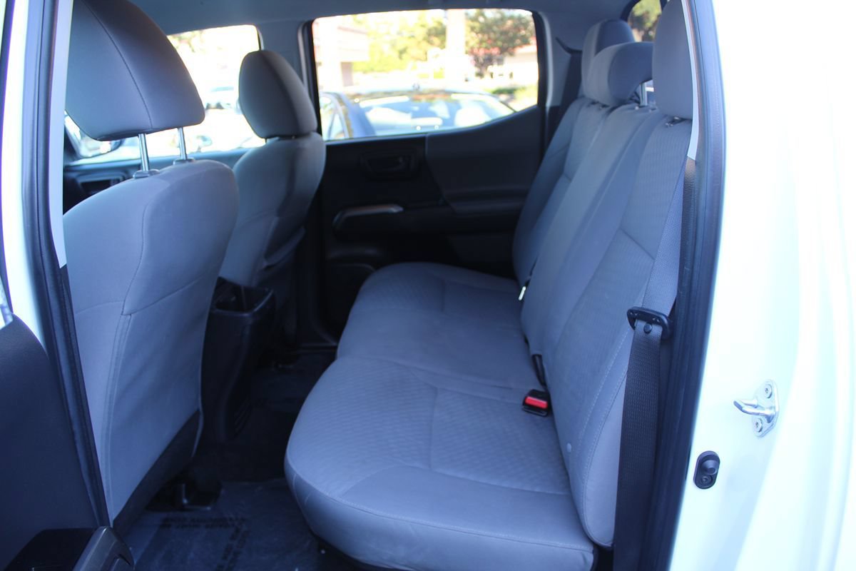 Used 2023 Toyota Tacoma SR5 AWD/4WD image 24