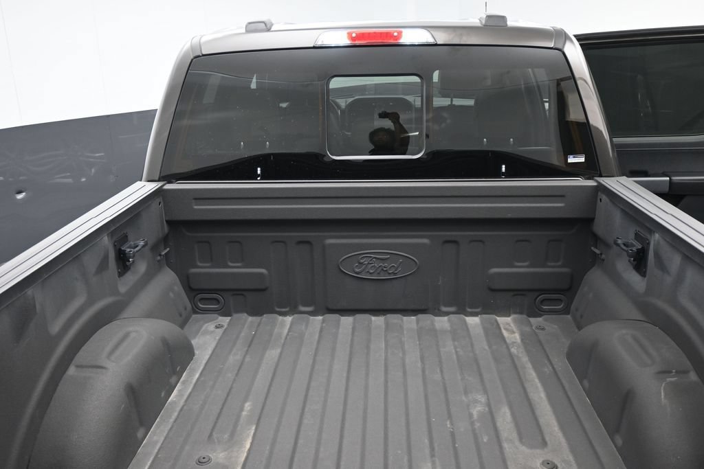 Used 2024 Ford F150 Lariat w/ Bed Utility Package AWD/4WD image 9