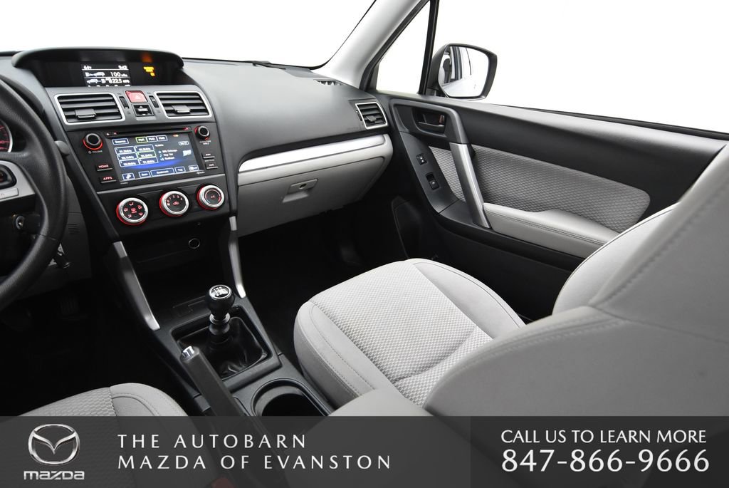 Used 2017 Subaru Forester 2.5i AWD/4WD image 28