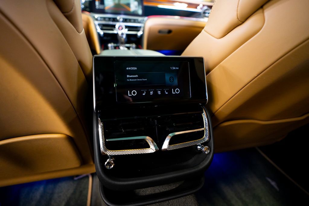 Used 2020 Bentley Flying Spur W12 image 53