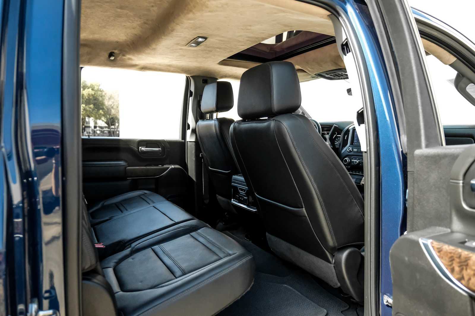 Used 2023 GMC Sierra 2500 Denali w/ Denali Ultimate Package image 40