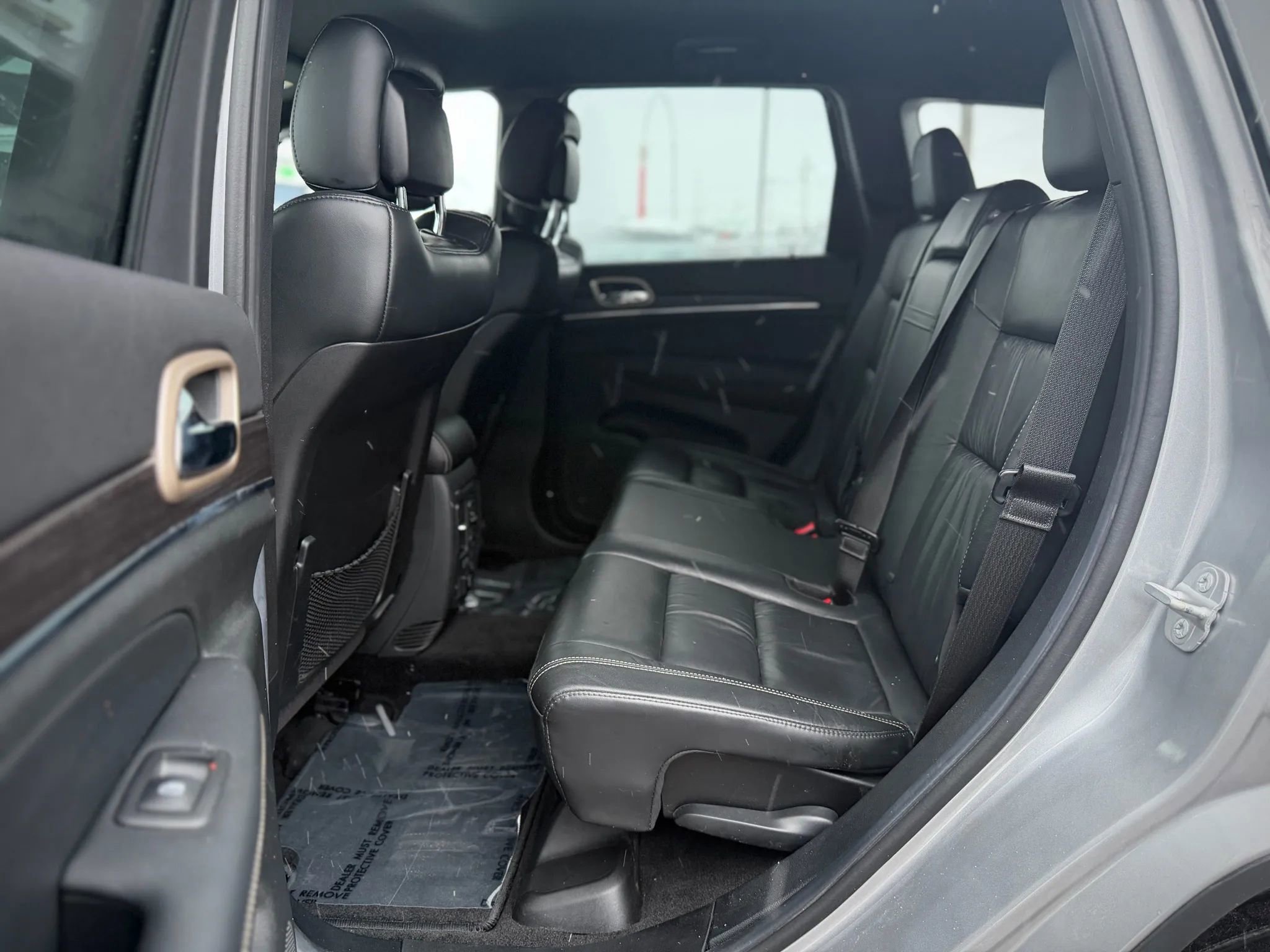 Used 2014 Jeep Grand Cherokee Limited image 18