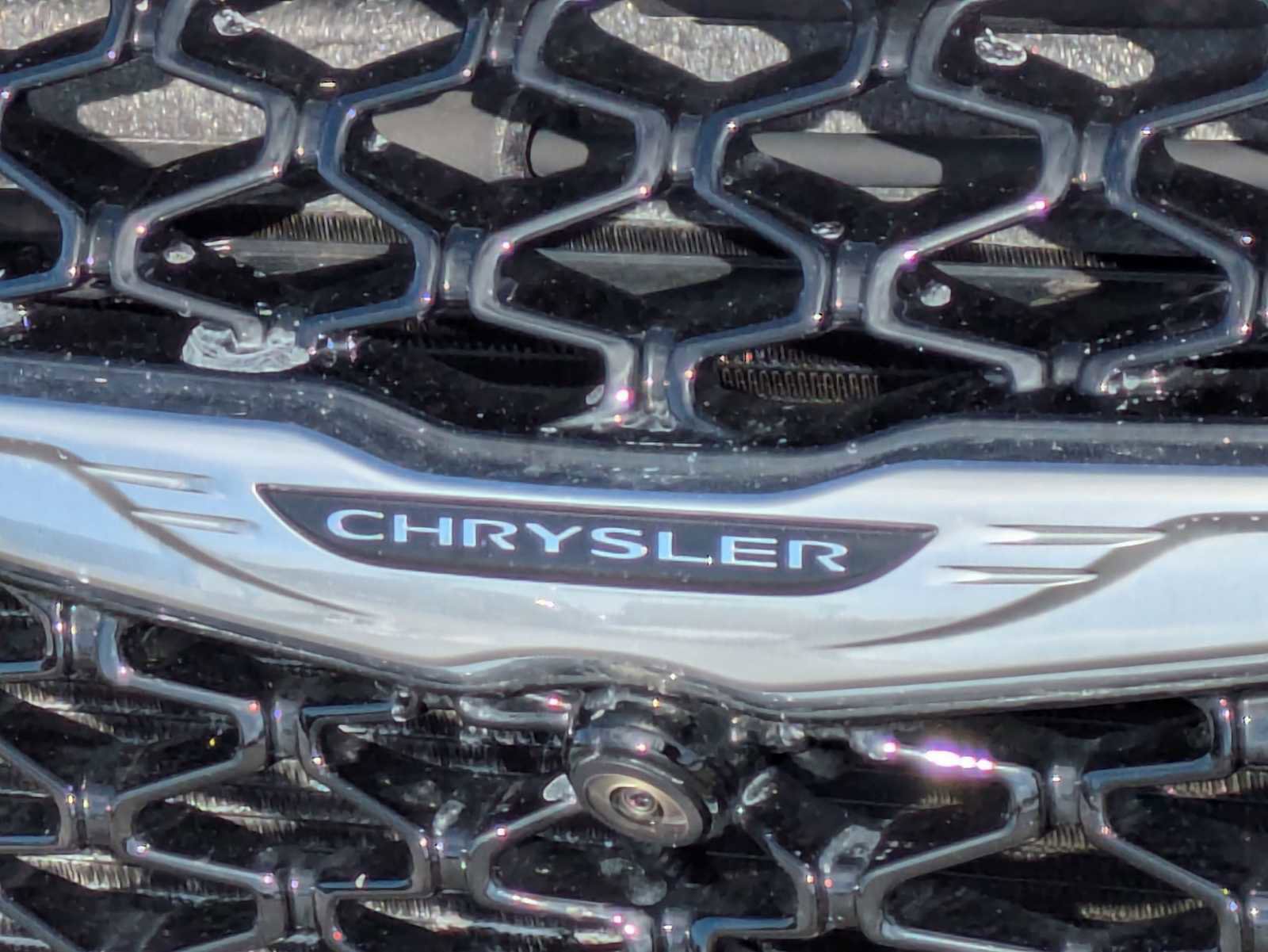 Used 2024 Chrysler Pacifica Pinnacle image 11