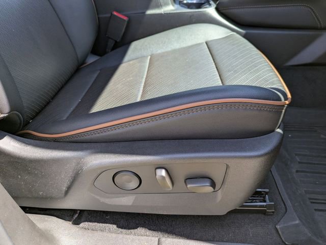 Used 2023 GMC Canyon AT4 w/ AT4 Premium Package AWD/4WD image 37