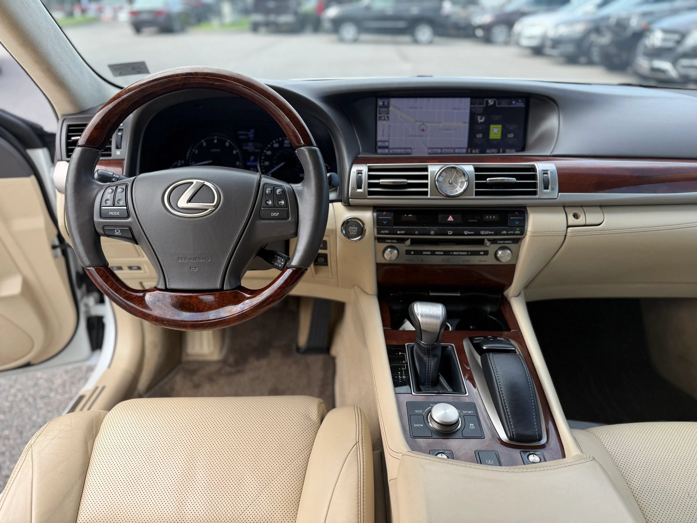 Used 2014 Lexus LS 460 L RWD image 18