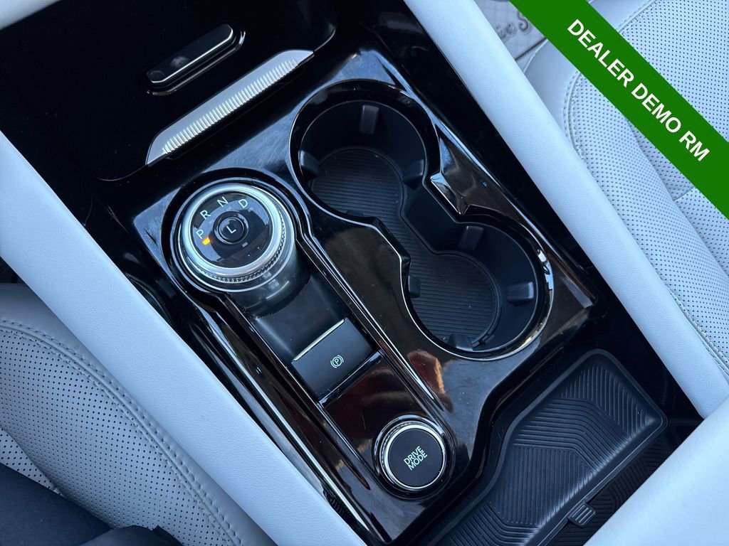Used 2025 Ford Explorer Platinum w/ LUX Leather Package image 44