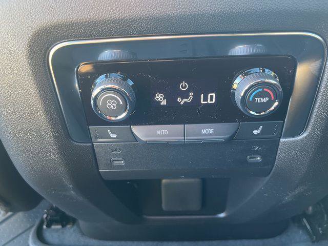 New 2026 Chevrolet Suburban High Country w/ Sun And Tow Package AWD/4WD image 13