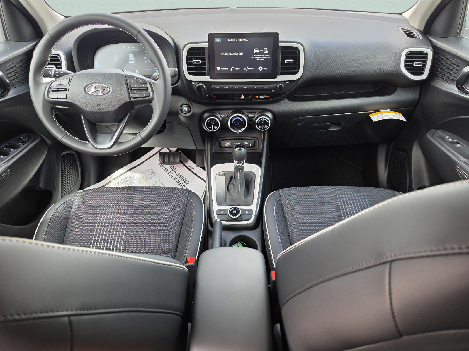 New 2026 Hyundai Venue SEL FWD image 17