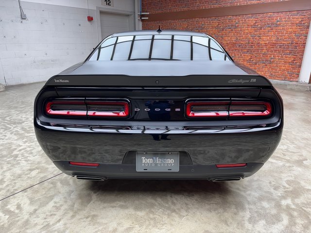 Used 2023 Dodge Challenger R/T w/ T/A Package image 4
