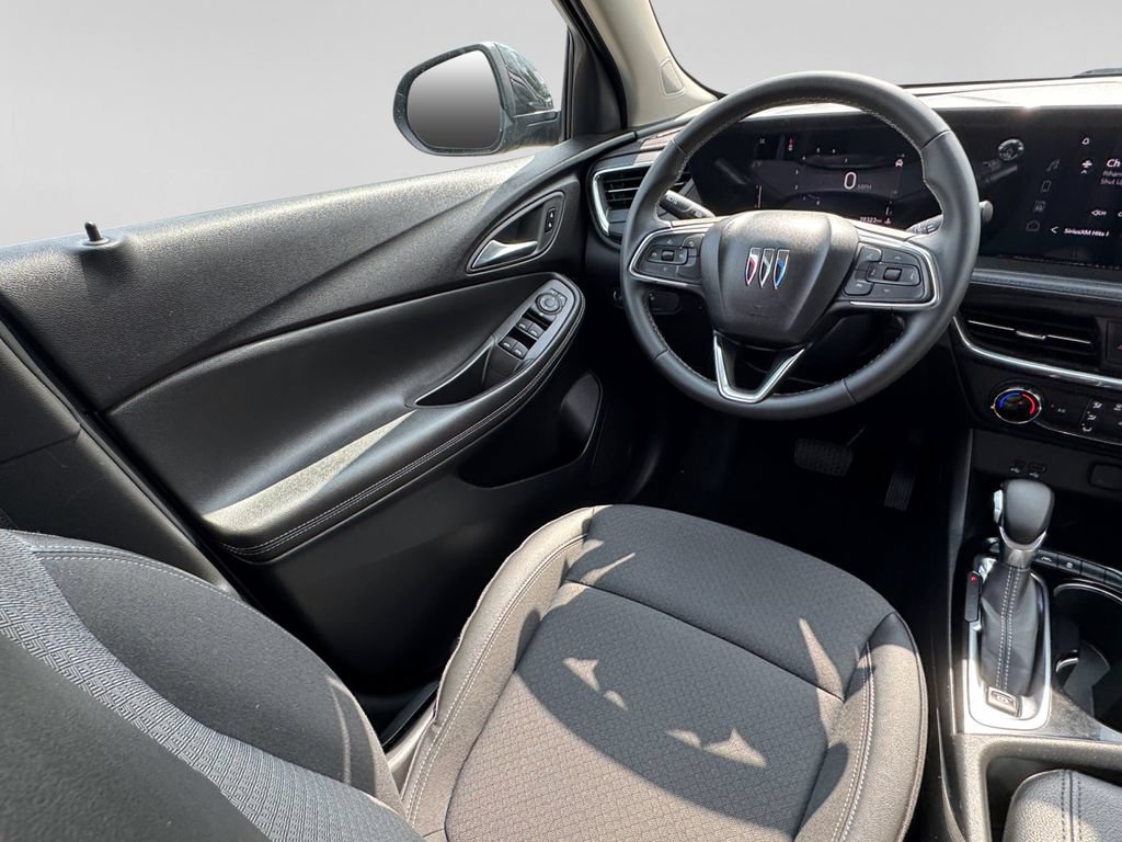 Used 2025 Buick Encore GX Preferred FWD image 20