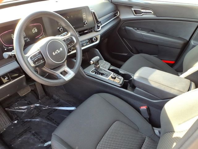 Used 2024 Kia Sportage LX image 10
