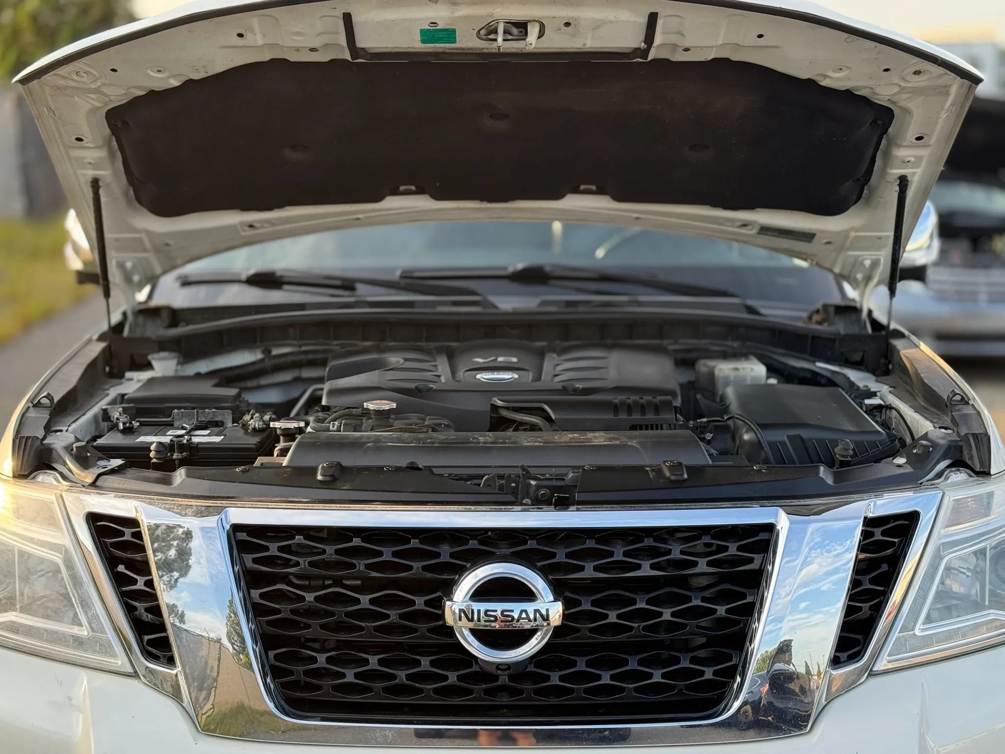 Used 2017 Nissan Armada Platinum RWD image 30