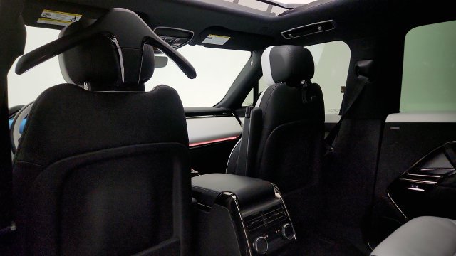 Used 2025 Land Rover Range Rover Sport Dynamic SE AWD/4WD image 45