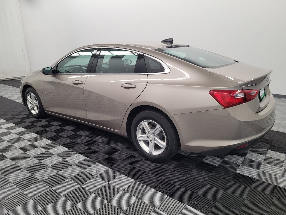 Used 2025 Chevrolet Malibu LS FWD image 3