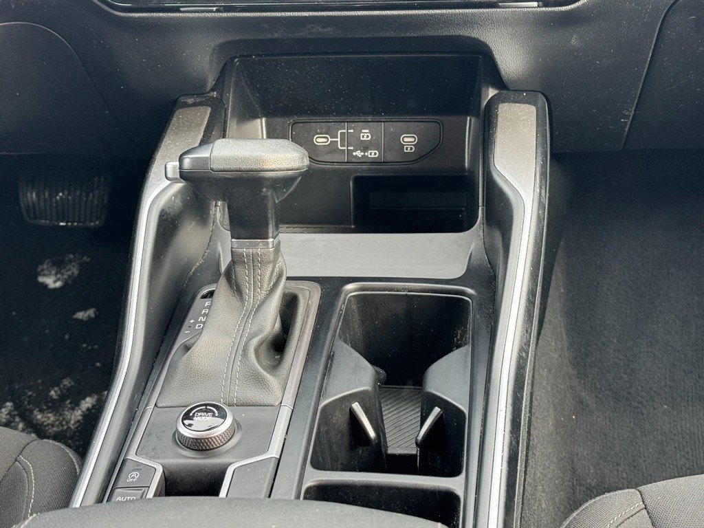 Used 2024 Kia Sorento LX image 15