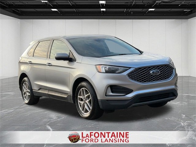 Used 2023 Ford Edge SEL image 7
