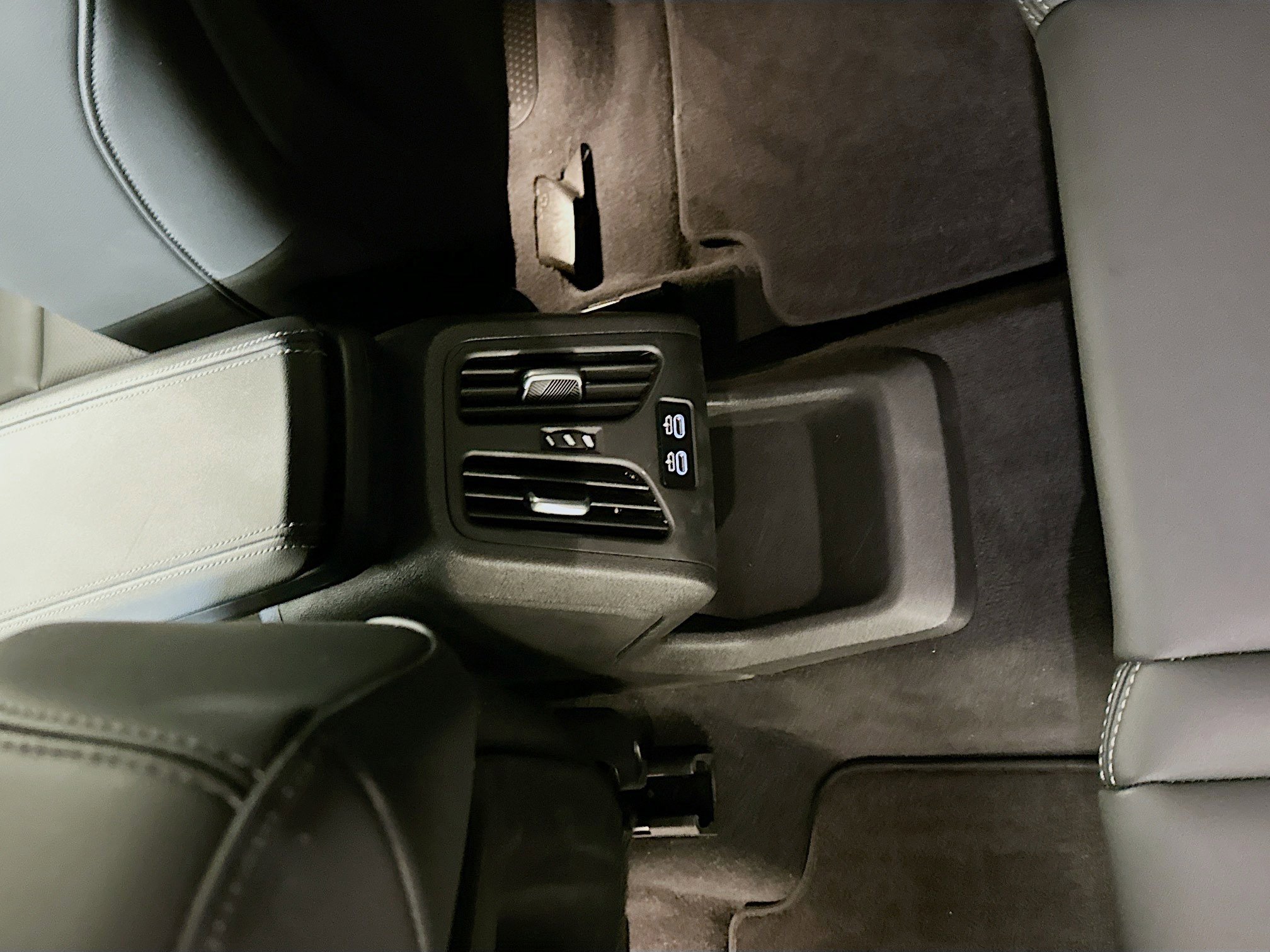 Used 2025 BMW X2 xDrive28i AWD/4WD image 28