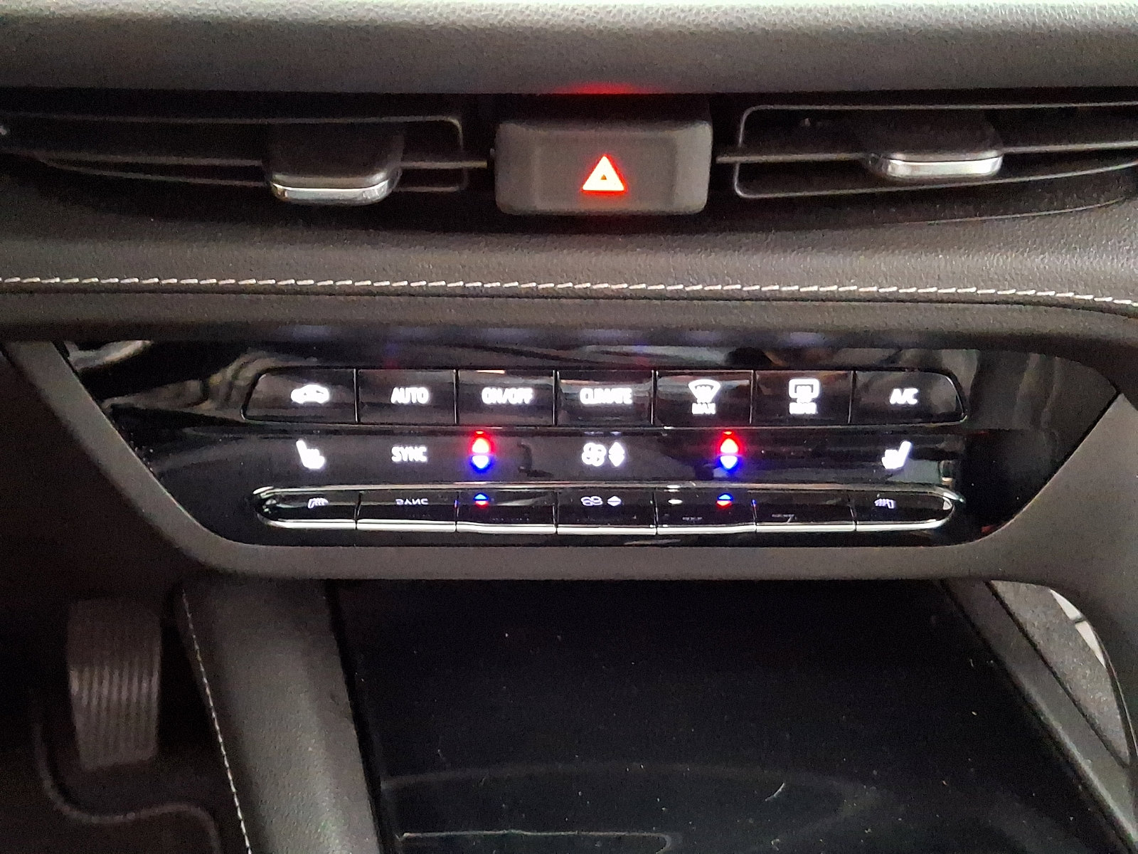 Certified 2022 Buick Envision Preferred FWD image 14