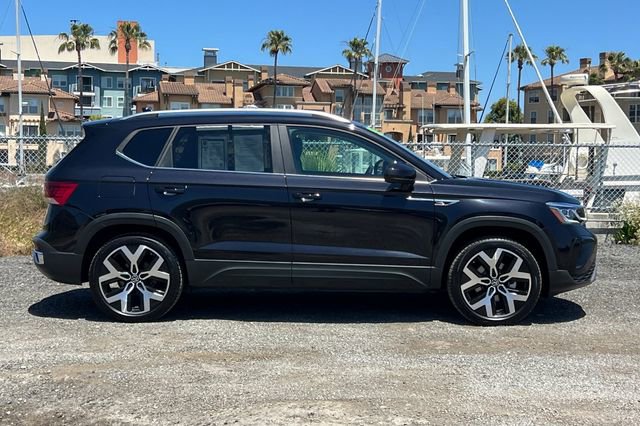 Used 2022 Volkswagen Taos SEL AWD/4WD image 3
