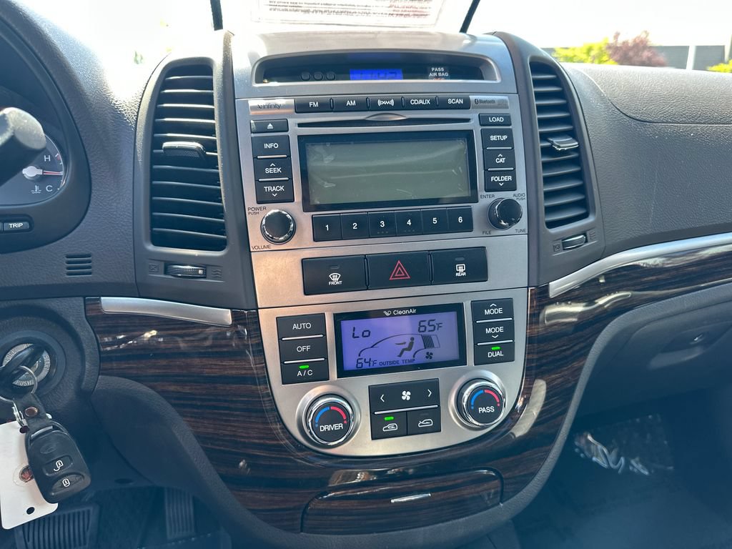 Used 2011 Hyundai Santa Fe Limited FWD image 22