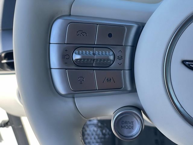 Used 2023 Genesis GV60 Advanced image 9