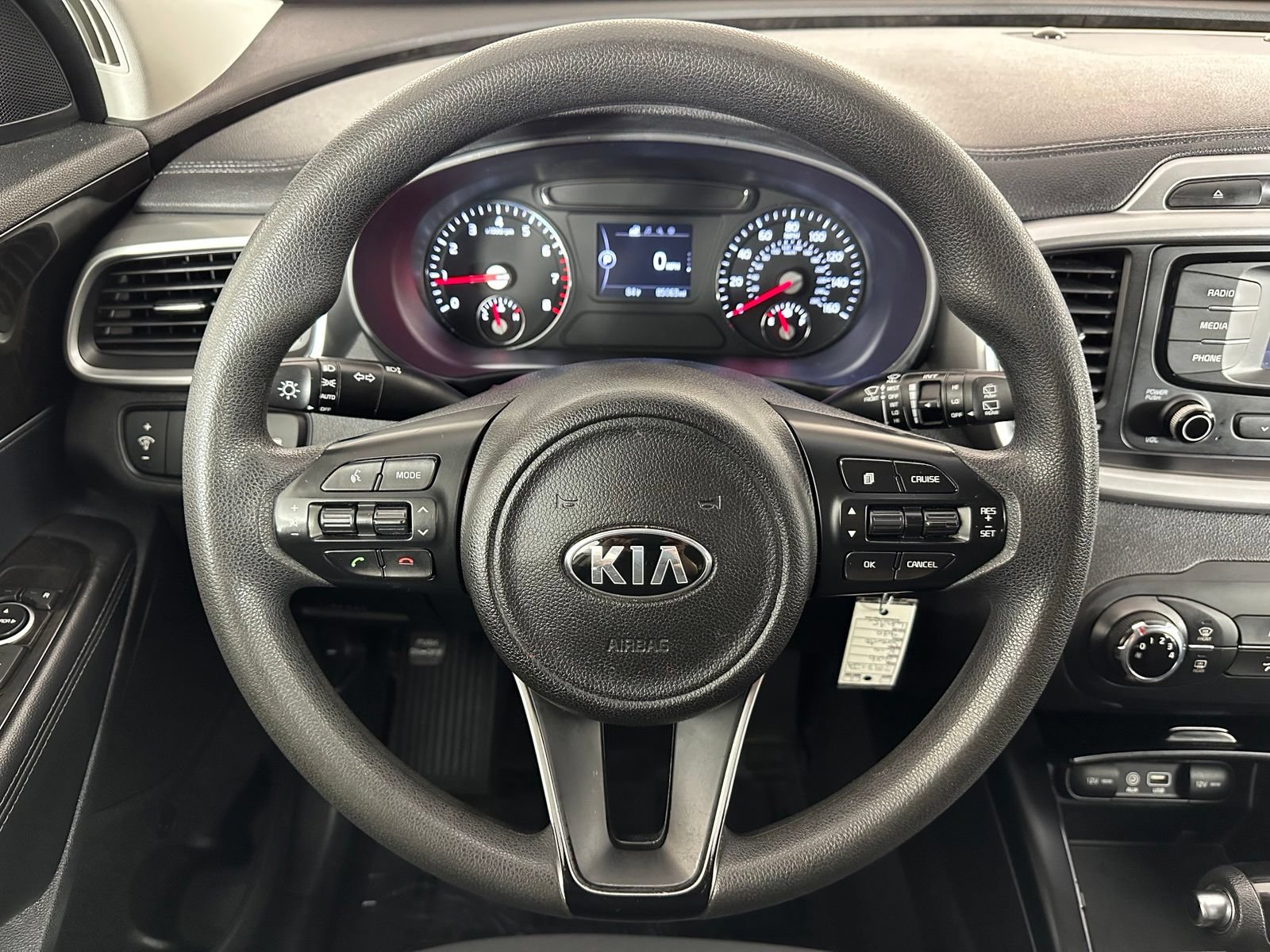 Used 2016 Kia Sorento AWD image 9