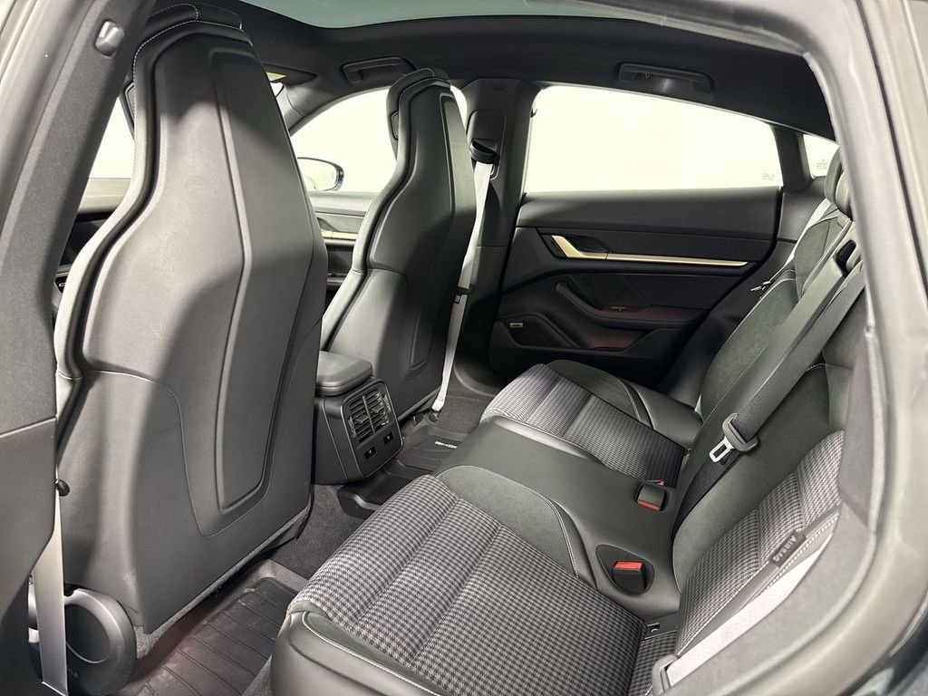 Certified 2025 Porsche Taycan 4S image 26